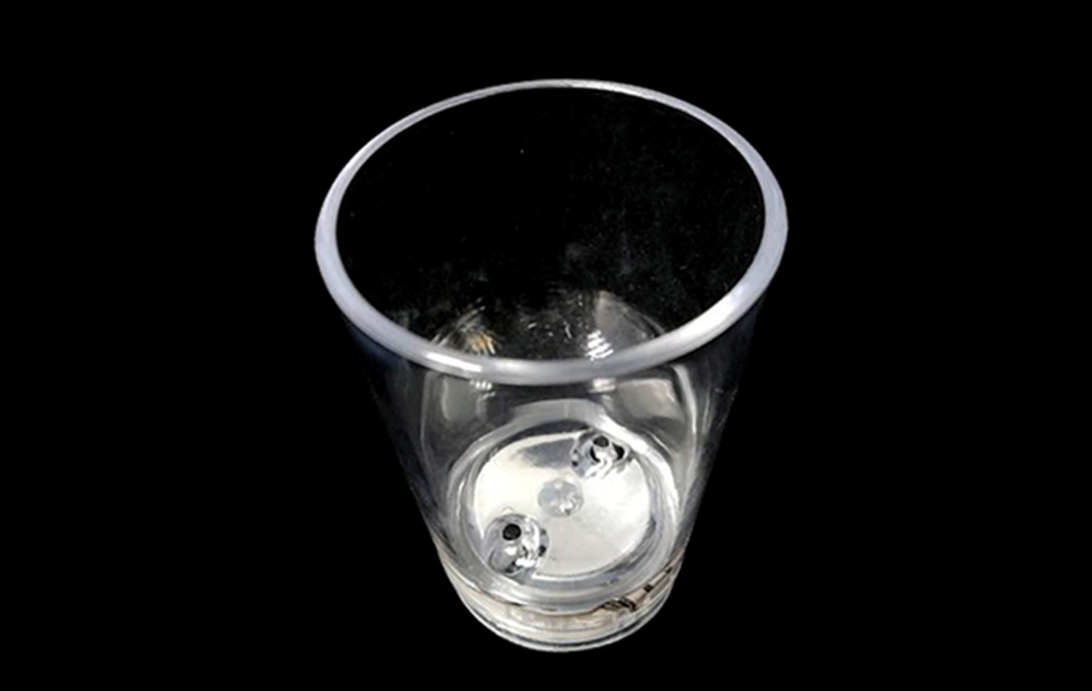 LED创意水触发闪光小酒杯